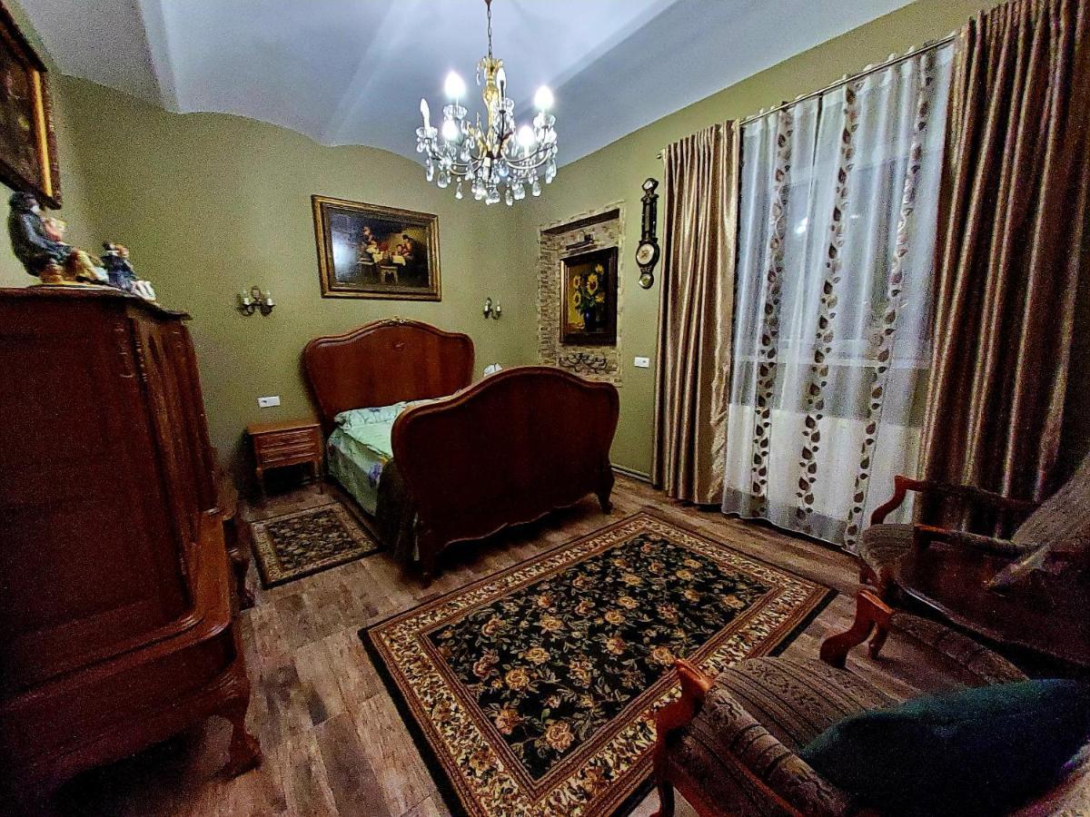 Sissy Vendégház Tîrgu Secuiesc Exterior foto