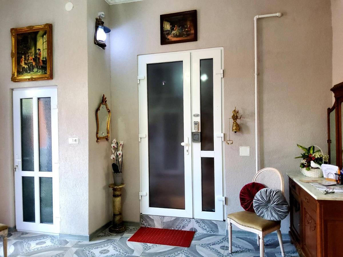 Sissy Vendégház Tîrgu Secuiesc Exterior foto