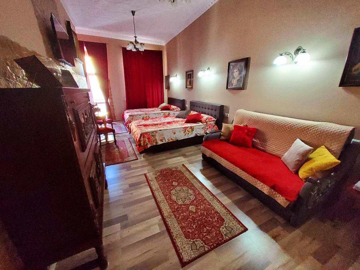 Sissy Vendégház Tîrgu Secuiesc Exterior foto