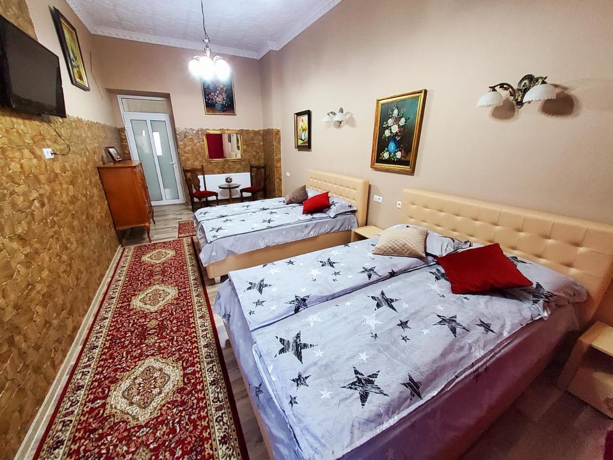 Sissy Vendégház Tîrgu Secuiesc Exterior foto